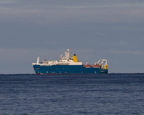 theotherkev-rv-cefas-endeavour-5537040_640
